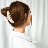 Agatha II Hair Claw